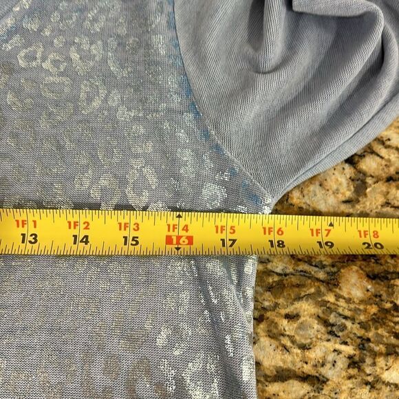 Made In Italy Foil Leopard Pattern Long Sleeve Top In Blue Size M - Picture 8 of 9